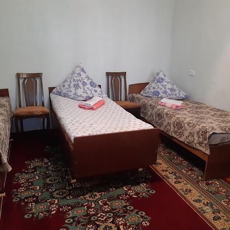 Guest House Lola Kochkor ภายนอก รูปภาพ
